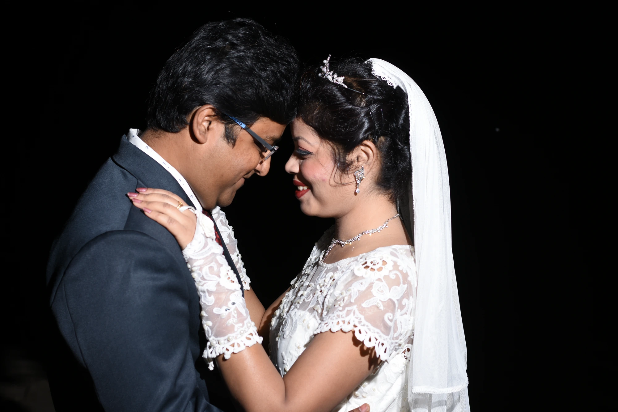 Indian wedding couple portrait by Amazing Clicker Ranchi