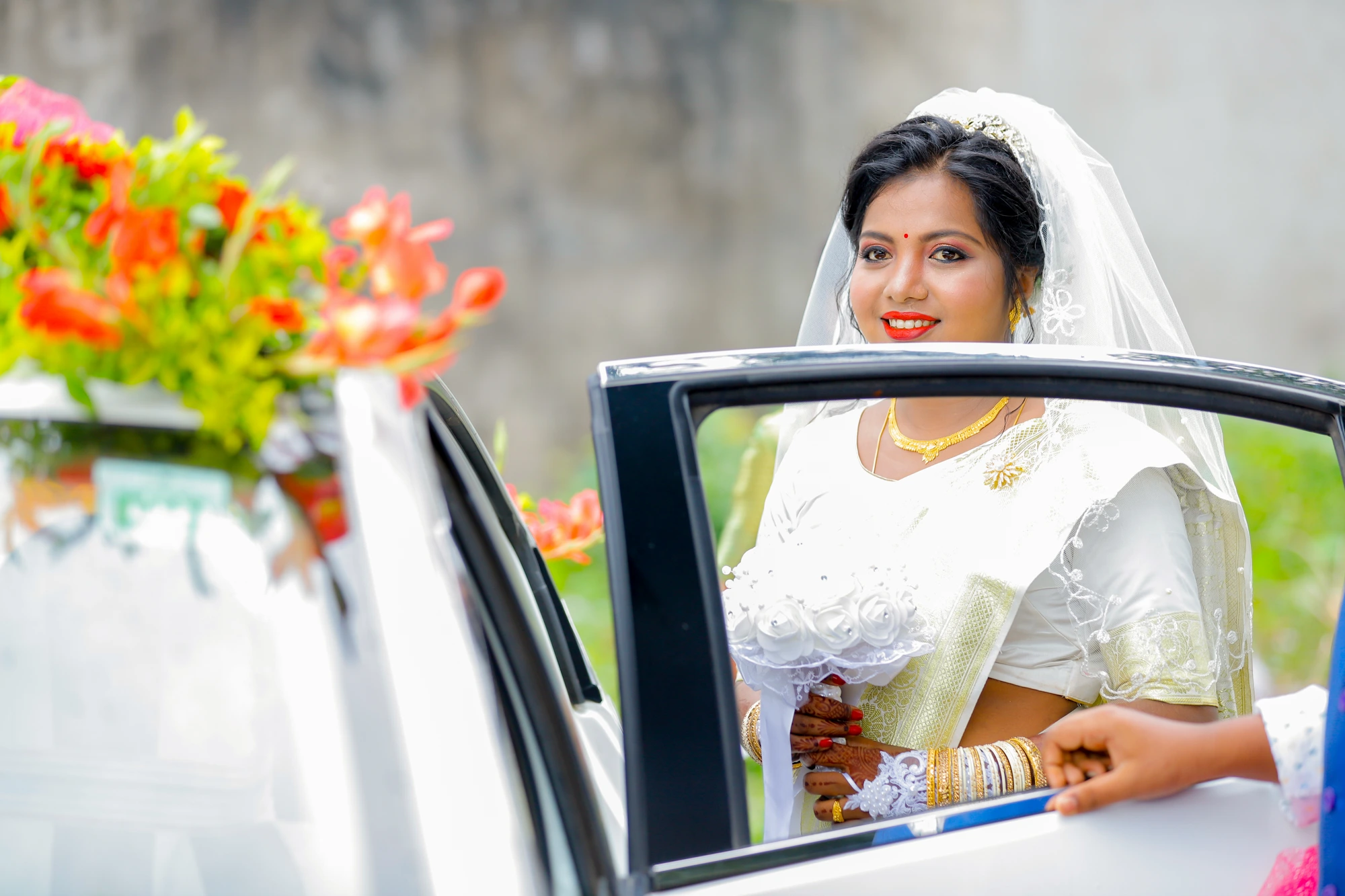 Bride arriving for her church wedding